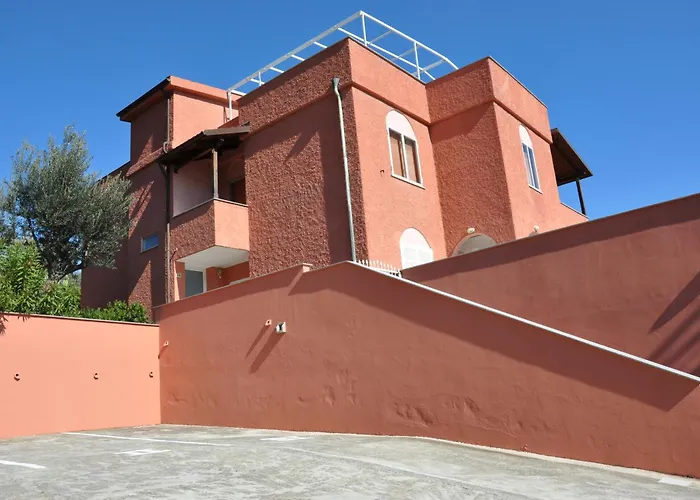 Villa Paolina Ceriale - App. 6 Posti